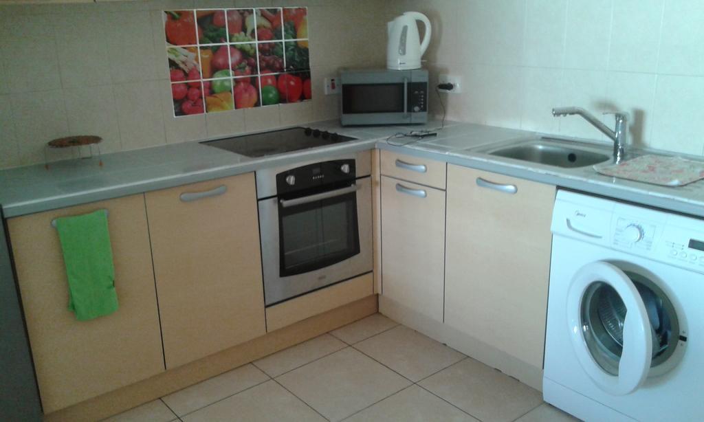 Carisa Olympic Court Apartment 라르나카 객실 사진