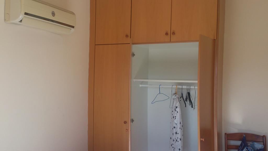 Carisa Olympic Court Apartment 라르나카 객실 사진